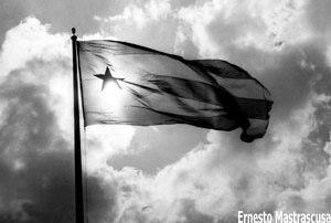 Bandera (foto de Ernesto Mastracusa)