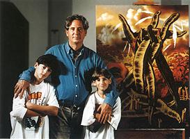 el pintor Ramón Alejandro con sus hijos