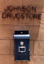 buzón de correo en la droguería Johnson, calle Obispo