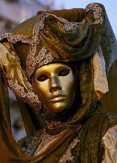 Carnaval de Venecia: máscara dorada